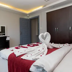  Apart Otel Sara Suit